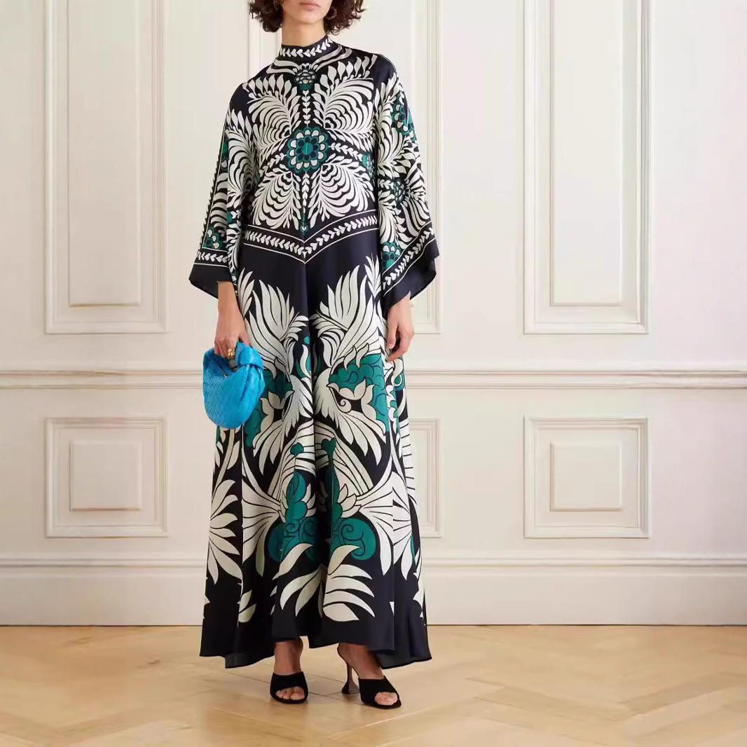 Clara | Timeless Bloom Floral Dress