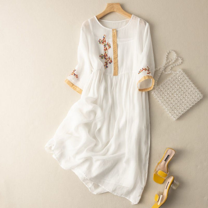 Kallie - Embroidered Round Neck Midi Dress